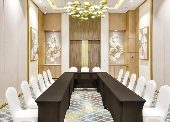 Mercure Mactan Cebu 4*