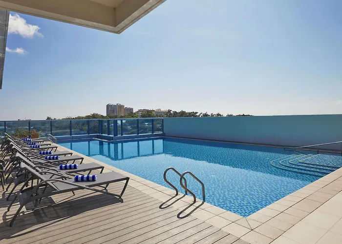 Hotel Mercure Mactan Cebu 4*